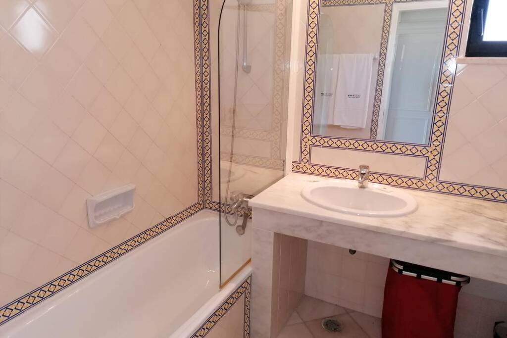 Apartamento Luxury Modern T2 Ocean View - Free Parking - Pool Alvor Exterior foto